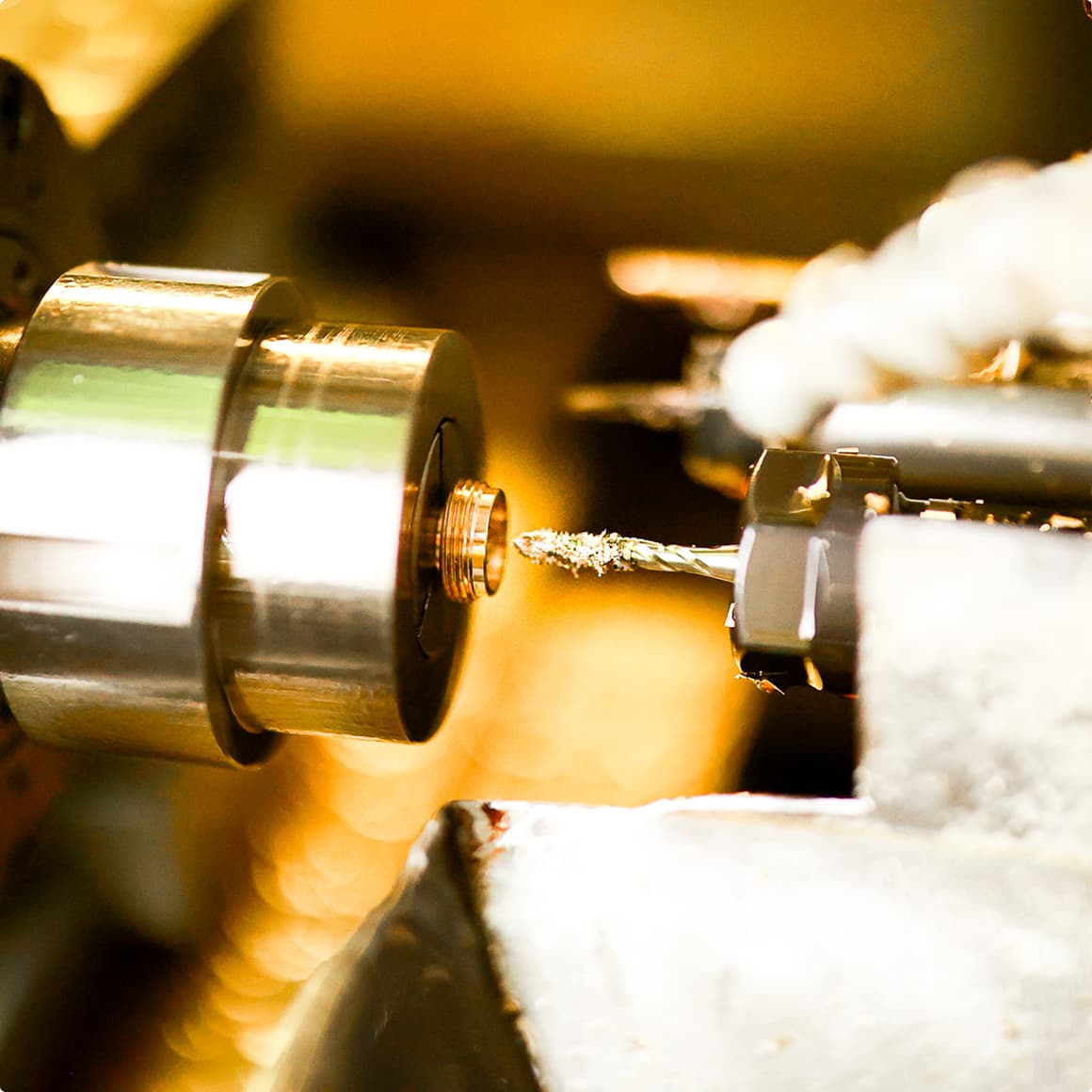 CNC旋盤加工の写真,金属切削加工